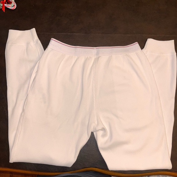 Unisex Alexander Wang Bodywear Joggers in White; Size: M - Picture 13 of 16